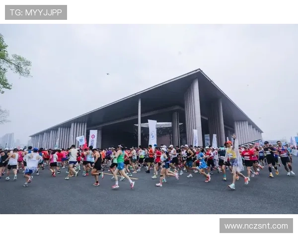 杭州城市马拉松评析极限产品队灵活性表现与赛事影响力探讨